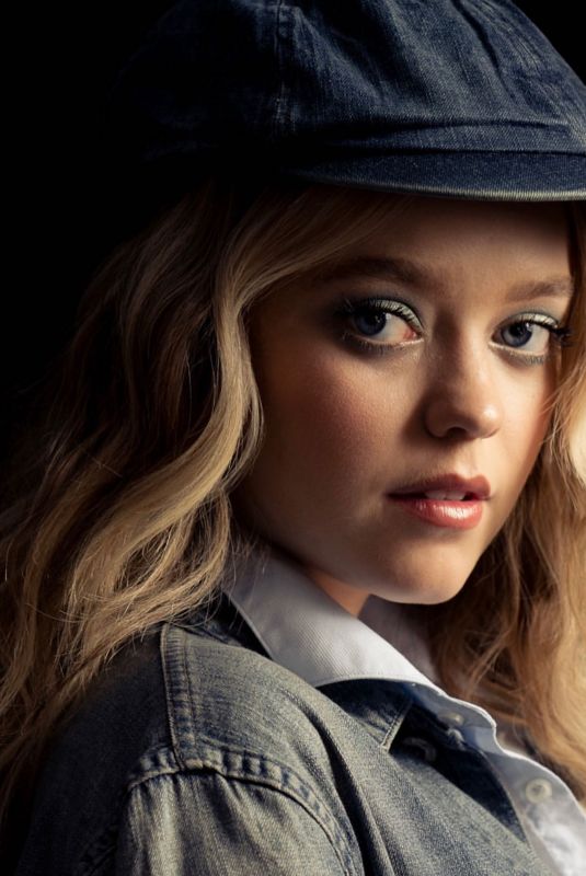 JADE PETTYJOHN in Luca Magazine, 2019