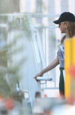 JENNIFER ANISTON Leaves Her Office in Los Angeles 10/21/2019