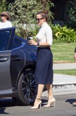 JENNIFER GARNER Leaves Church in Pacific Palisades 10/06/2019