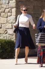 JENNIFER GARNER Leaves Church in Pacific Palisades 10/06/2019