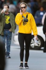 JENNIFER LAWRENCE Heading to a Gym in New York 10/07/2019
