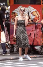 JENNIFER LAWRENCE Shopping at Bergdorf Goodman in New York 10/03/2019