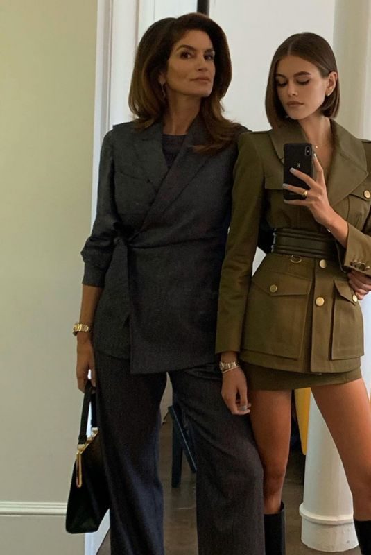 KAIA GERBER and CINDY CRAWFORD – Instagram Photo 10/11/2019