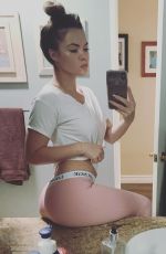 KAILI THORNE - Instagram Photos 10/29/2019