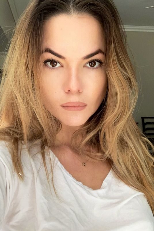 KAILI THORNE – Instagram Photos 10/29/2019