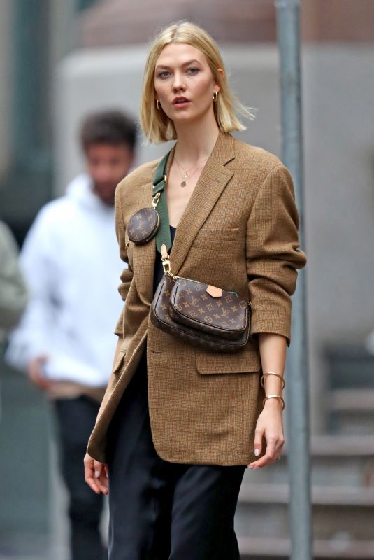 KARLIE KLOSSOut in New York 10/30/2019