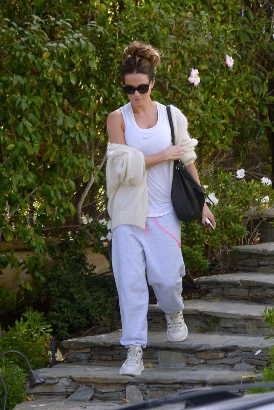 KATE BECKINSALE Out and About in Los Angeles 10/17/2019
