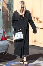 KHLOE KARDASHIAN at Emilio