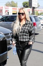 KHLOE KARDASHIAN Shopping at Aldicks Christmas in Van Nuys 10/11/2019