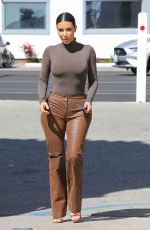 KIM KARdASHIAN at Malibu Farm Pier Cafe in Malibu 10/15/2019