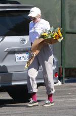 KRISTEN STEWART Buys Sunflowers Out in Los Angeles 10/18/2019