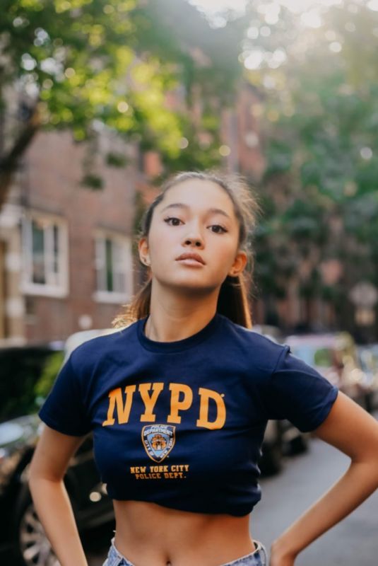 LILY CHEE - Instagram Photos 10/22/2019