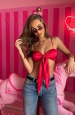 LILY EASTON - Tiger Mist 2019