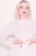 LUCY BOYNTON in Harper