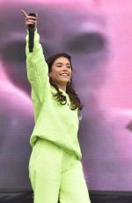 MADISON BEER Prforms at Austin City Limits Music Festival 10/11/2019
