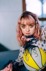MAISIE WILLIAMS in Daisie Magazine, May 2019