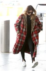 MARGOT ROBBIE at Laguardia Airport in New York 10/08/2019