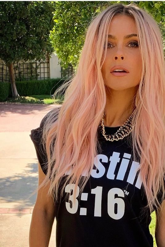 MARIA MENOUNOS Shows Pink Hair – Instagram Photo 01/17/2019