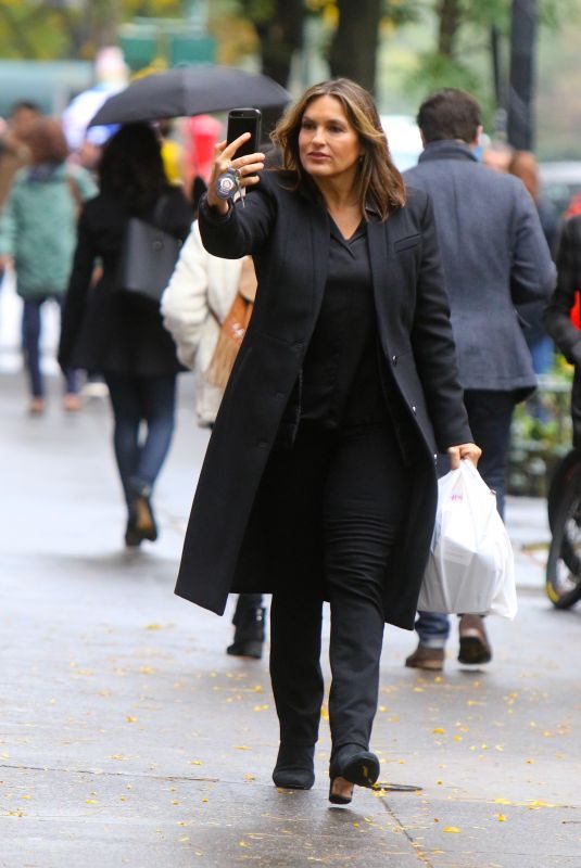 MARISKA HARGITAY on the Set of Law and Erder: Special Victims Unit in New York 10/30/2019