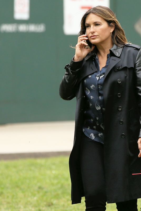 MARISKA HARGITAY on the Set of Law and Erder: SVU in New York 10/07/2019