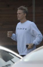 MILEY CYRUS at Blue Bottle Coffee in Studio City 10/13/2019