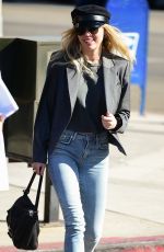 MILEY CYRUS Out for Lunch in Los Angeles 10/28/2019