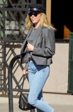 MILEY CYRUS Out for Lunch in Los Angeles 10/28/2019