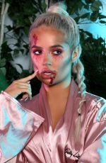 MOLLY MAE HAGUE in Lara Croft Style Halloween Outfit by PrettyLittleThing 10/19/2019
