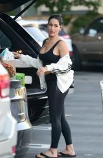 NIKKI BELLA Shopping at Whole Foods in Los Angeles 10/07/2019