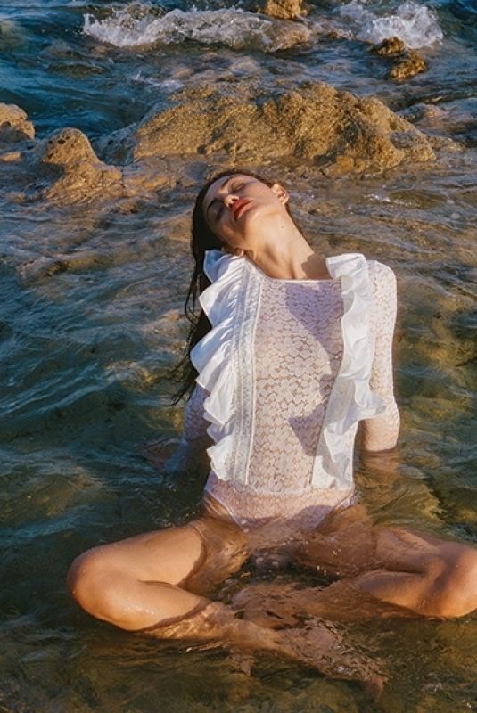 PHOEBE TONKIN for S Magazine, 2019