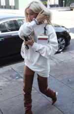 PIA MIA PEREZ Out Shopping on Melrose Place in West Hollywood 10/08/2019