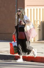 RACHEL MCADAMS Shopping at Lassens Natural Food and Vitamins in Los Angeles 10/21/2019