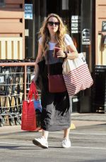 RACHEL MCADAMS Shopping at Lassens Natural Food and Vitamins in Los Angeles 10/21/2019