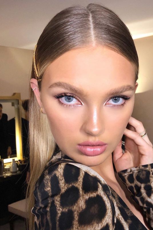 ROMEE STRIJD - Instagram Photos 10/03/2019