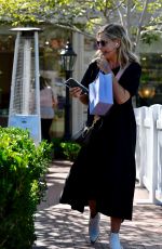 SARAH MICHELLE GELLAR Out for Lunch in Los Angeles 10/09/2019