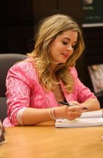 SASHA PIETERSE Signs Copies of Her New Book Sasha in Good Taste at Barnes & Noble in Los Angeles 10/11/2019