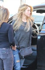 SHAKIRA Arrives at Her House in Barcelona 09/28/2019