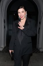 SOPHIE BUSH Leaves Craig