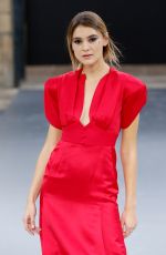 STEFANIE GIESINGER at Le Defile L