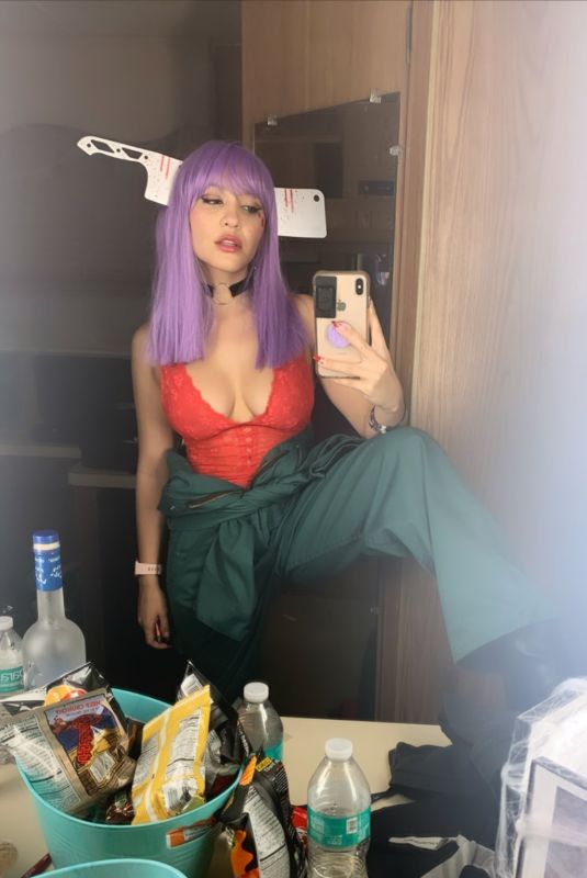 STELLA HUDGENS Getting Ready for Halloween - Instagram Photos 10/27/2019