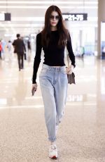 SUI HE in Denim at Shanghai Hongqiao Airport 10/19/2019