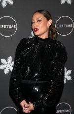 VANESSA MINNILLO at It