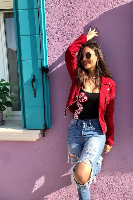 VICTORIA JUSTICE Out in Venice - Instagram Photos and Video 10/06/2019