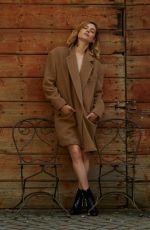 VITTORIA PUCCINI for Io Donna, Italy October 2019