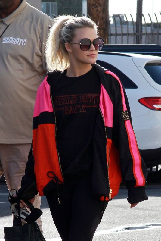 WITNEY CARSON Arrives at Dancing with the Stars Rehearsal in Hollywood 10/19/2019