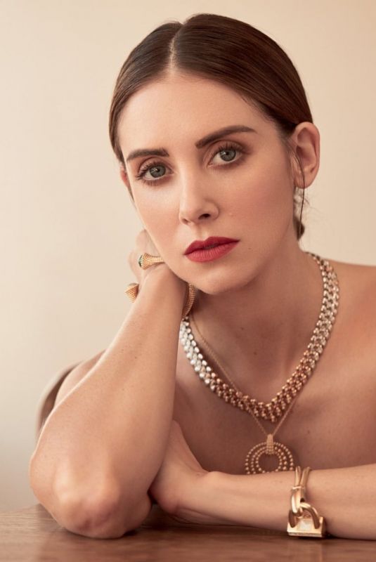 ALISON BRIE for Instyle Magazine, Russia December 2019