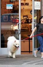 ARIEL WINTER Picks Up Her Dogs at a Salon in Los Angeles 11/04/2019