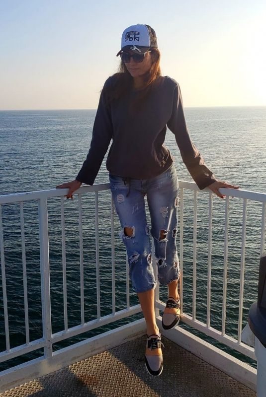 BLANCA BLANCO Out at Malibu Pier 11/10/2019