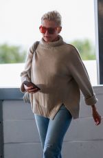 CAMERON DIAZ Out for Lunch at Eataly in Los Angeles 11/21/2019