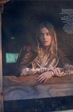 CAMILLE ROWE in Elle Magazine, Italy December 2019